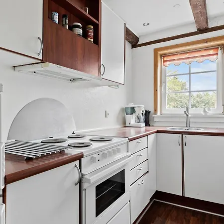 2 Bedroom Stunning In Apartmán Fåborg